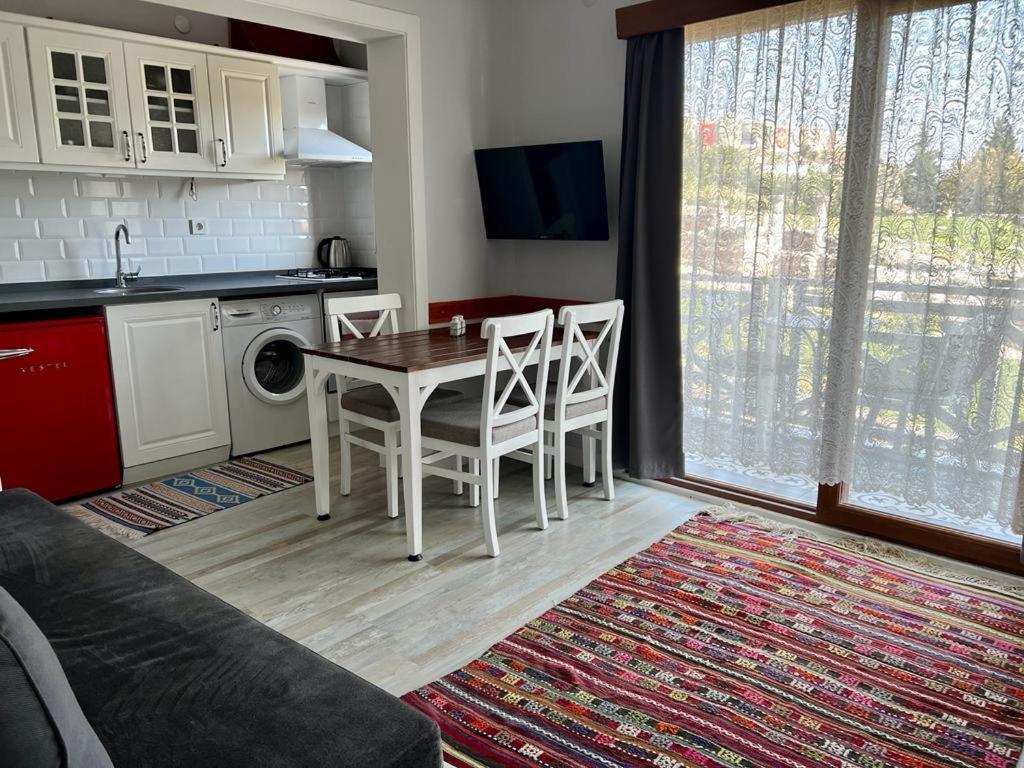 Ephesus Selcuk Castle View Suites Екстериор снимка
