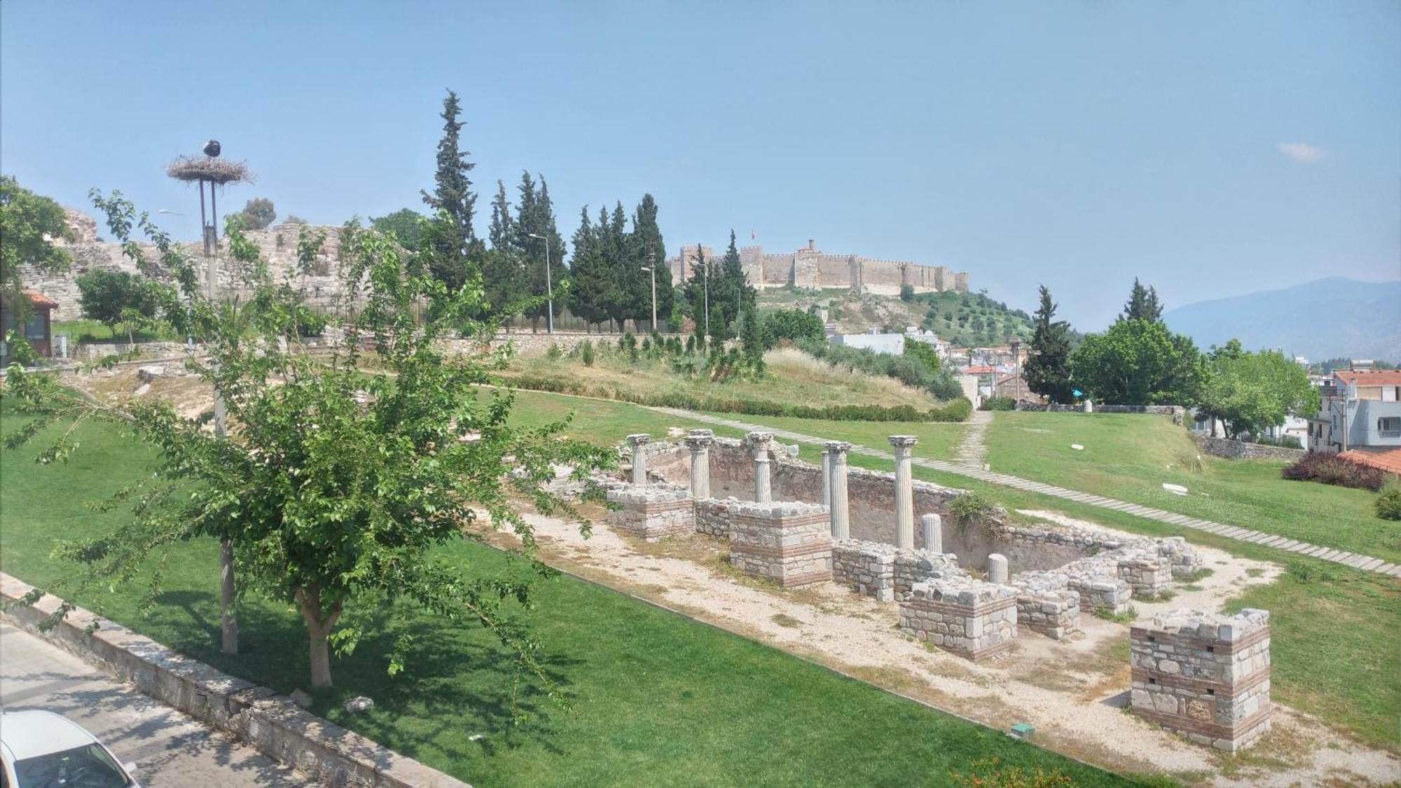 Ephesus Selcuk Castle View Suites Екстериор снимка
