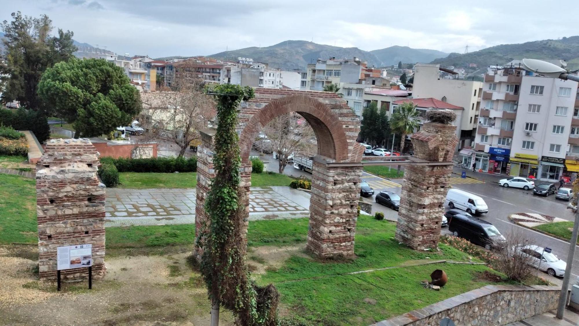Ephesus Selcuk Castle View Suites Екстериор снимка