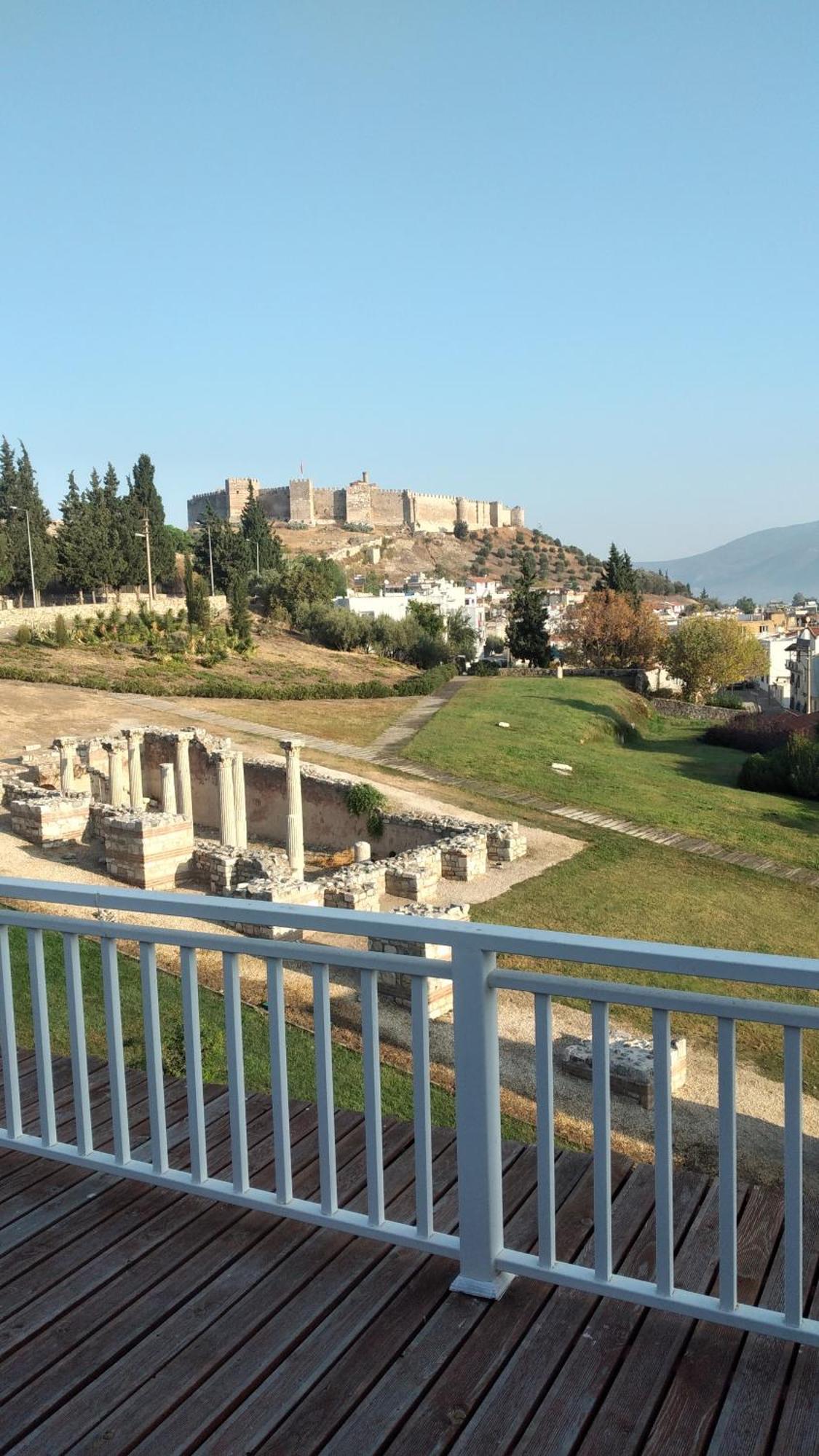 Ephesus Selcuk Castle View Suites Екстериор снимка