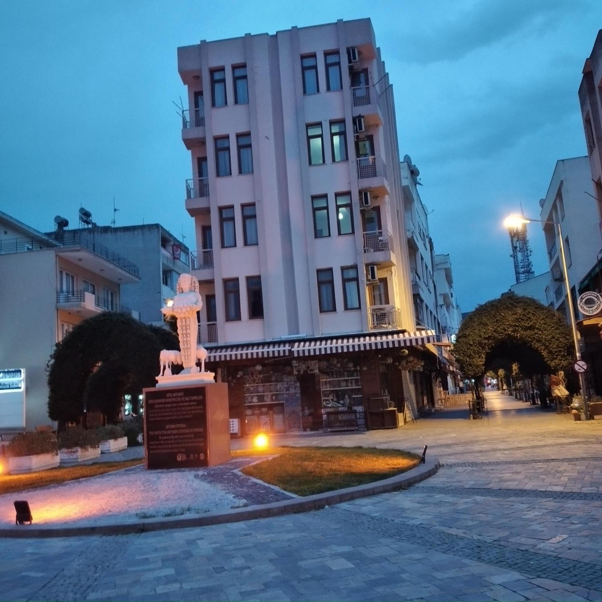 Ephesus Selcuk Castle View Suites Екстериор снимка