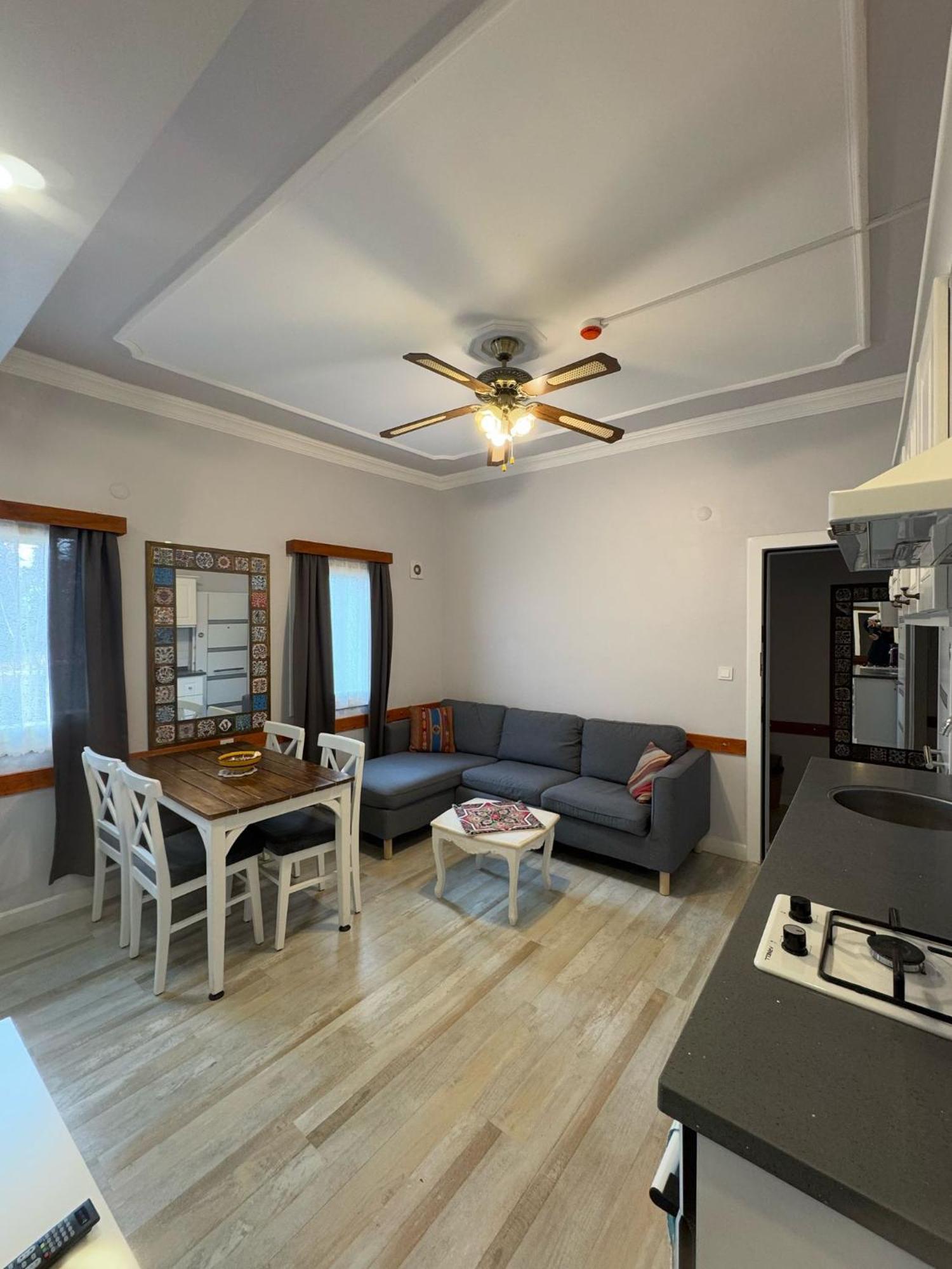 Ephesus Selcuk Castle View Suites Екстериор снимка