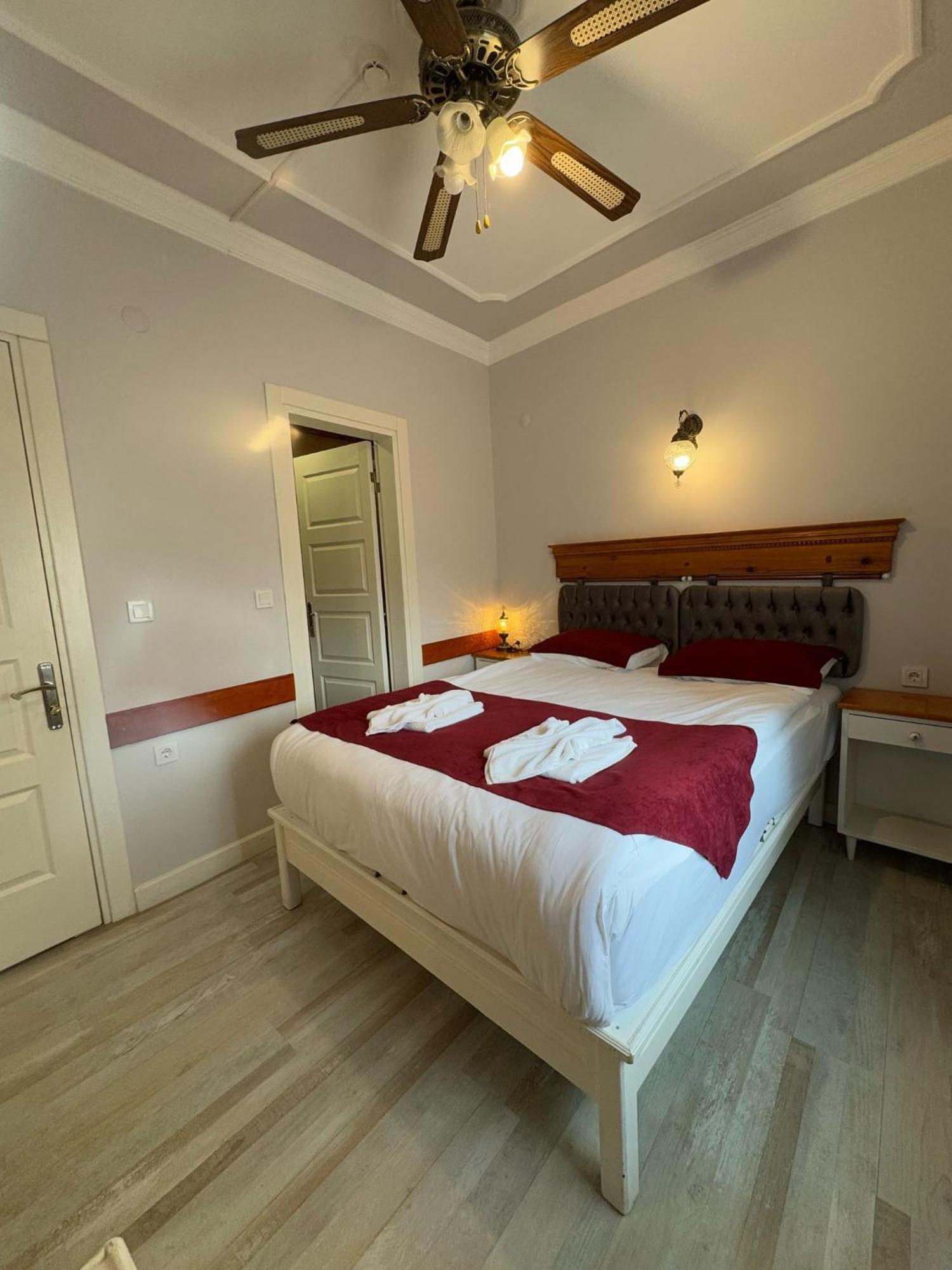 Ephesus Selcuk Castle View Suites Екстериор снимка