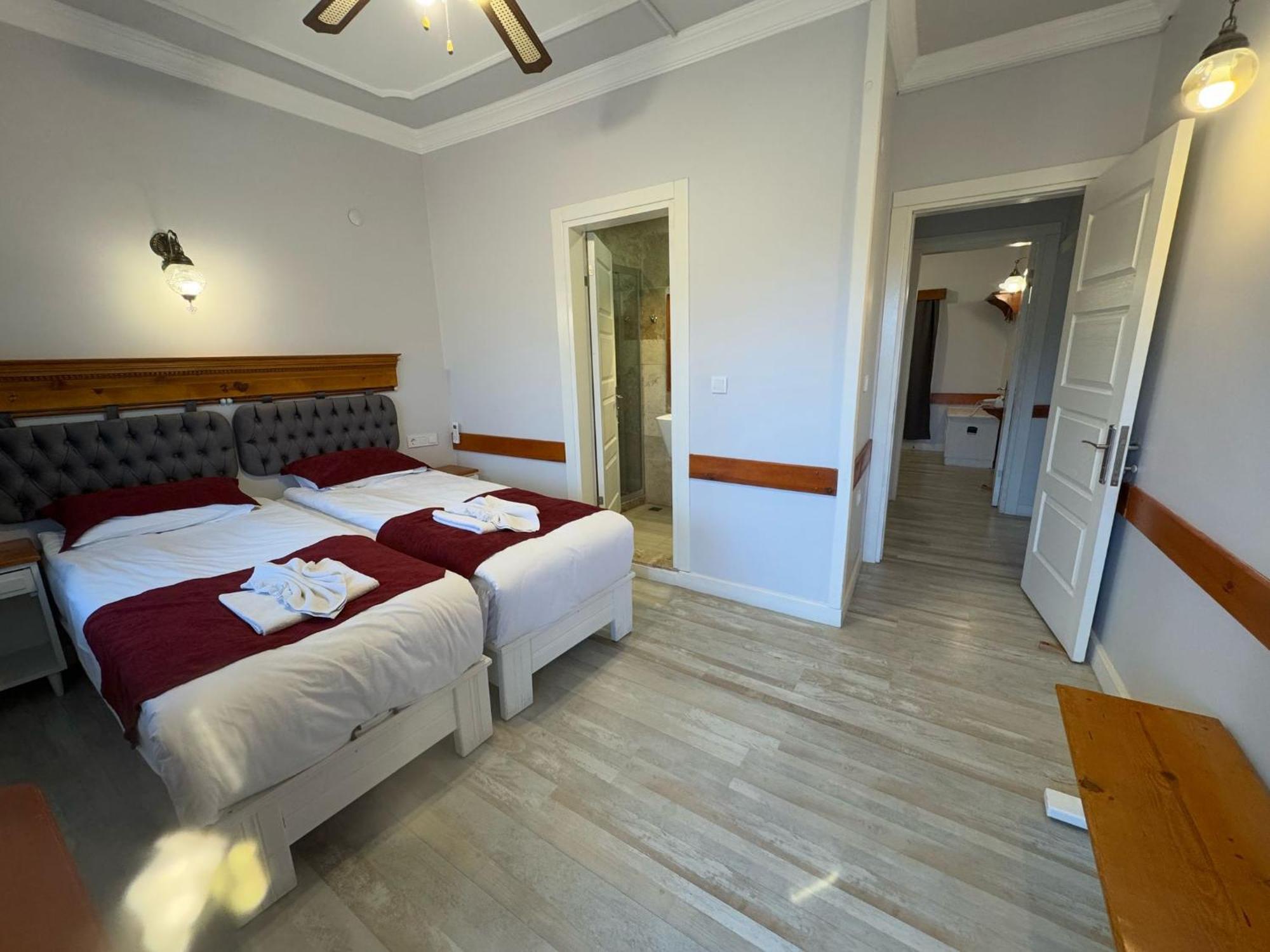 Ephesus Selcuk Castle View Suites Екстериор снимка